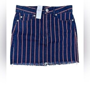 NWT American Eagle Women’s Mini Skirt Size 2